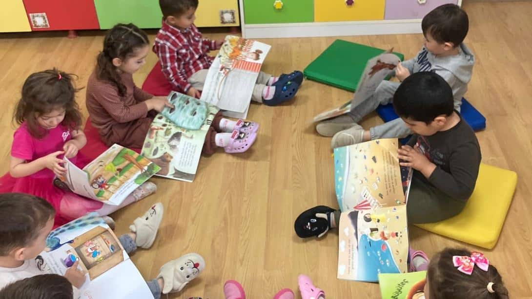 İlçemizde Tüm Okullarda Kitap Okuma Etkinliği Gerçekleştirildi